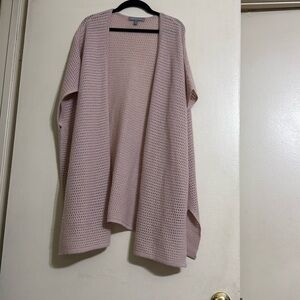 Neiman Marcus 100% cashmere knit cardigan